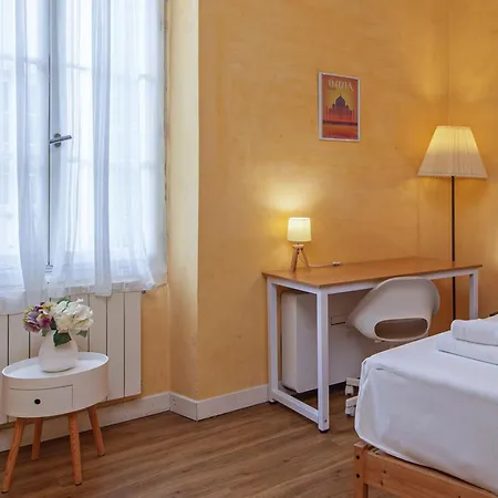 Grand Dans La Vieille 멍똥